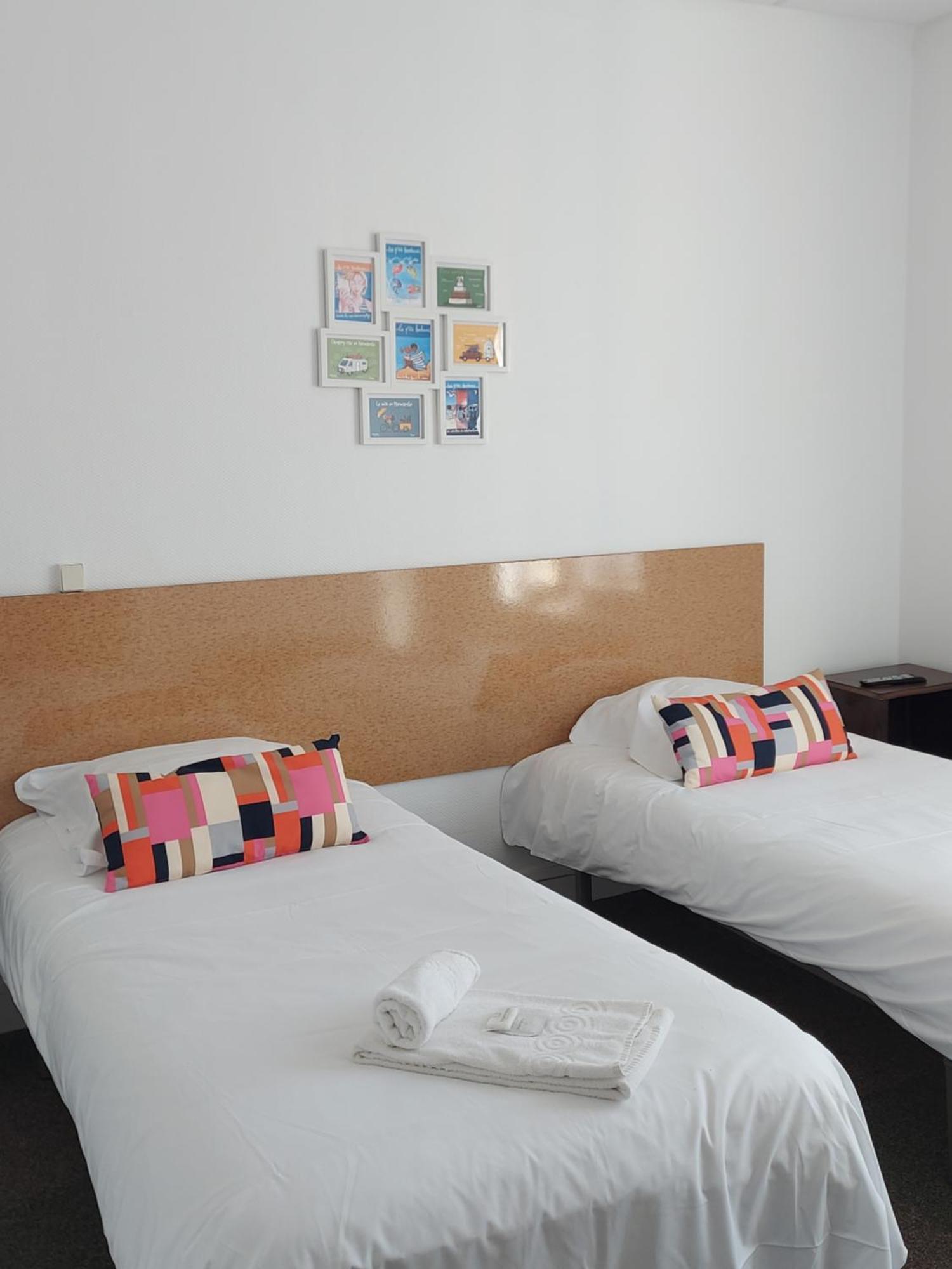 Hotel De Normandie Saint-Aubin-Sur-Mer  Phòng bức ảnh